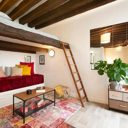 Authentic Apartment In Center Of Parisian Marais Екстер'єр фото