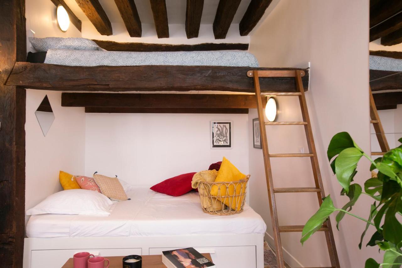 Authentic Apartment In Center Of Parisian Marais Екстер'єр фото