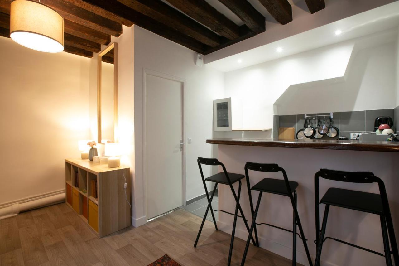 Authentic Apartment In Center Of Parisian Marais Екстер'єр фото